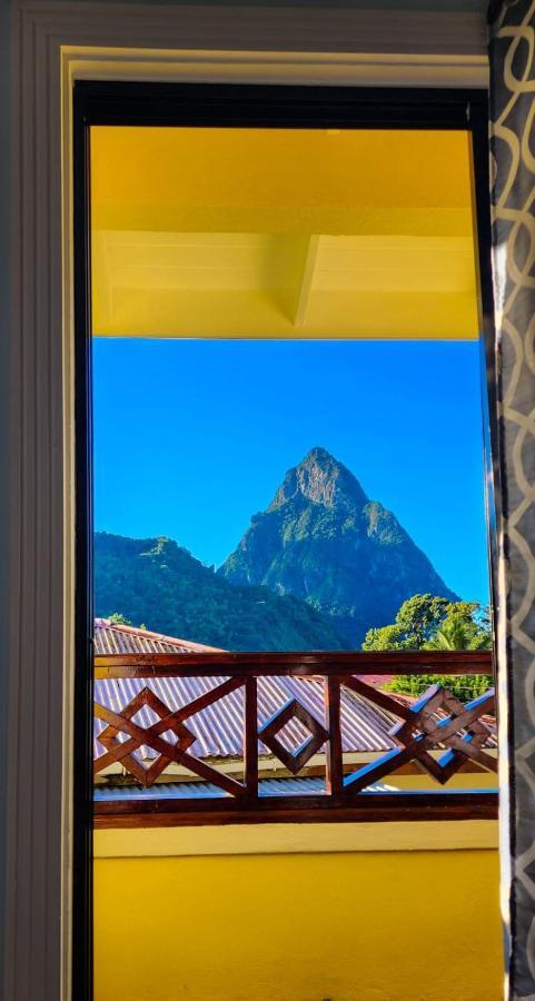 Sea Piton View Apartment- Location, Convenience, Modern Living Soufrière Eksteriør billede