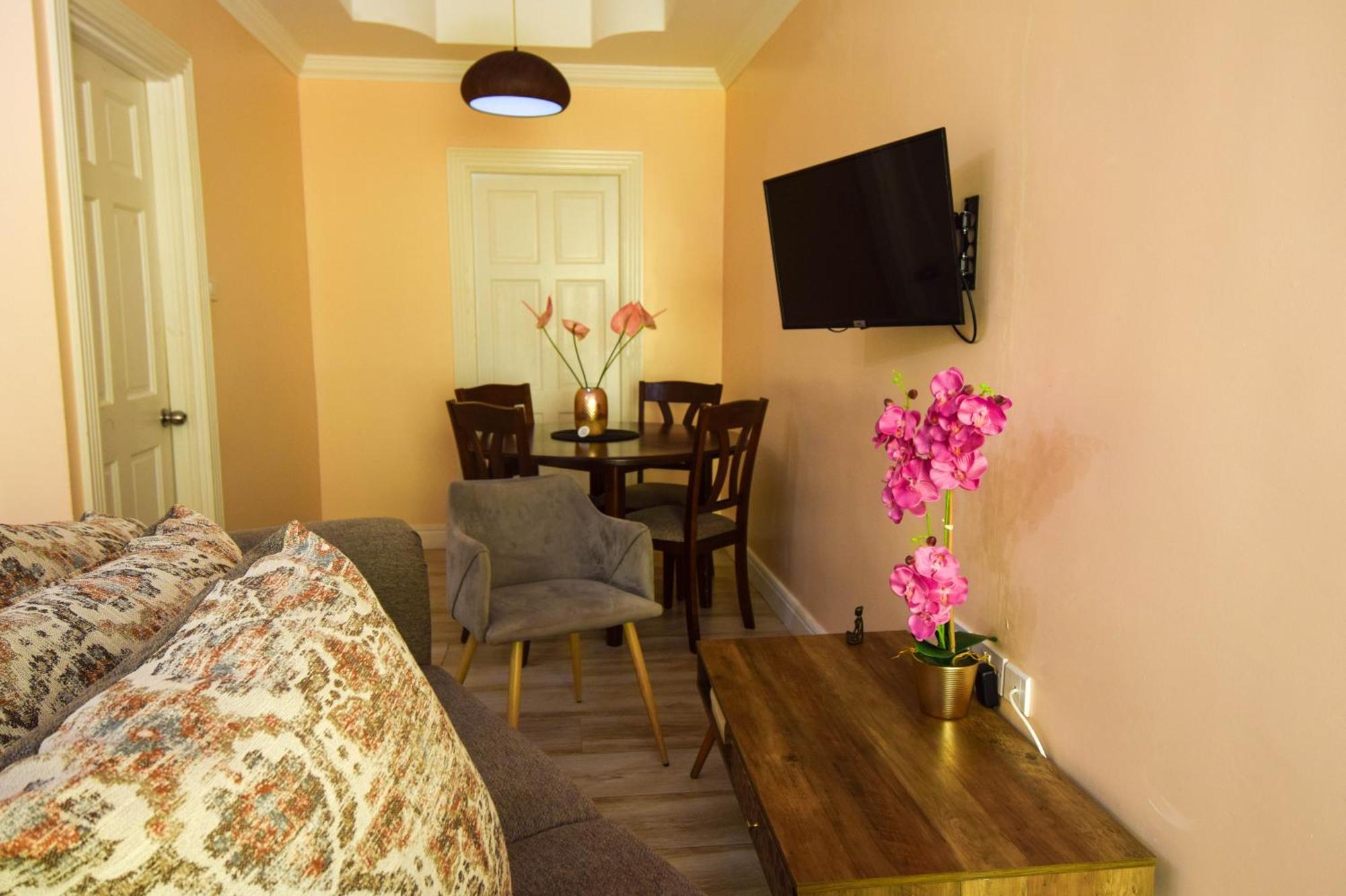 Sea Piton View Apartment- Location, Convenience, Modern Living Soufrière Eksteriør billede