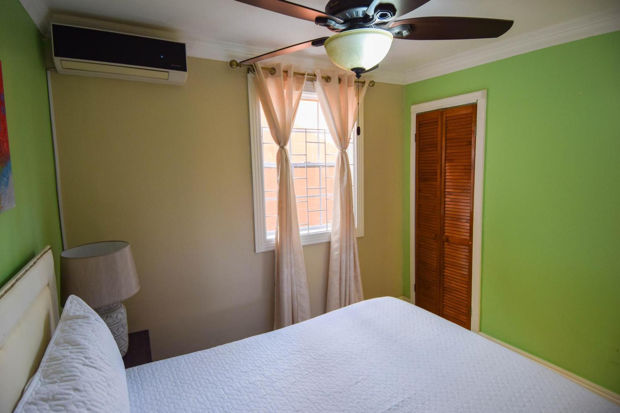 Sea Piton View Apartment- Location, Convenience, Modern Living Soufrière Eksteriør billede